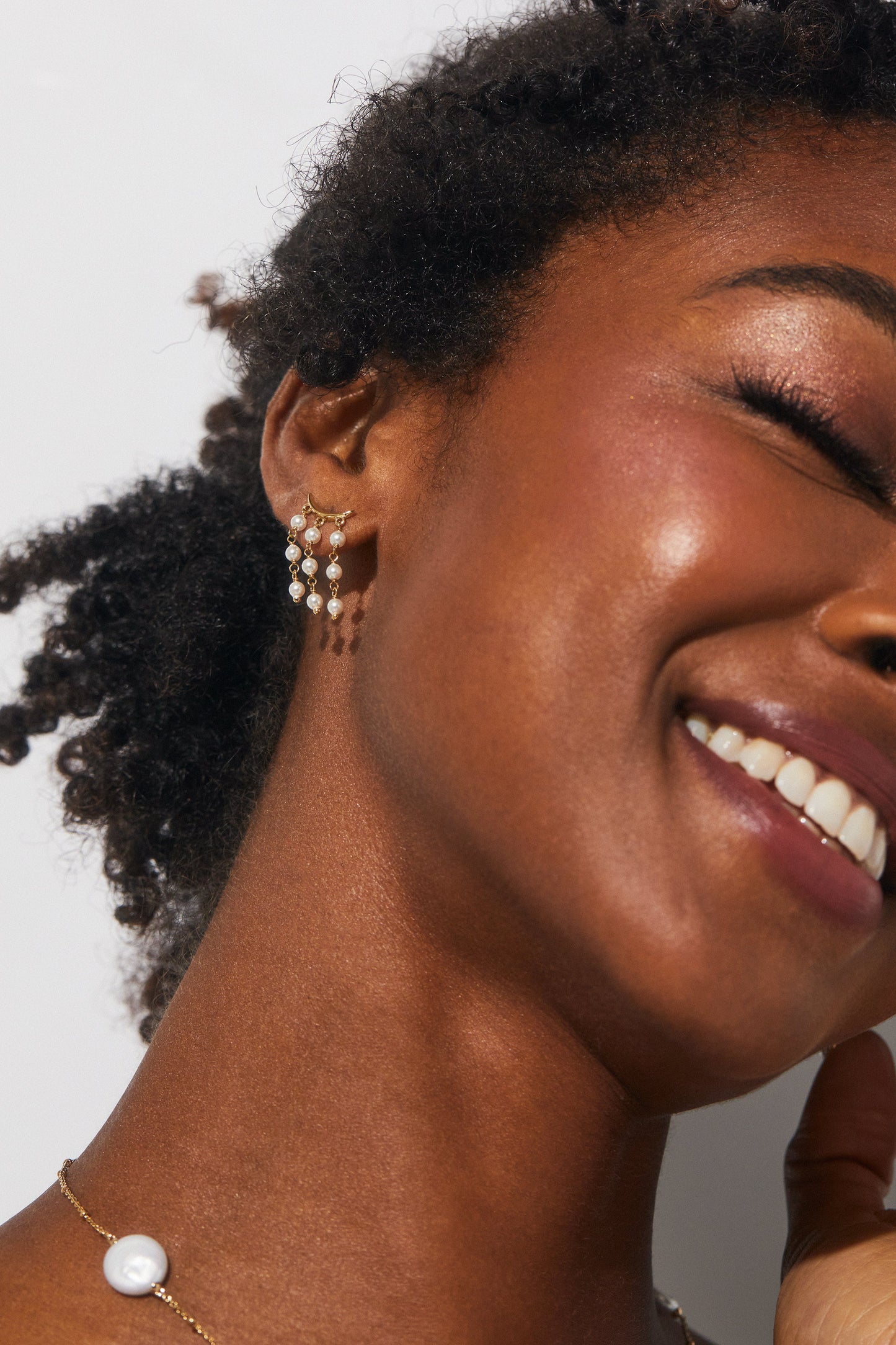 DOT DOT DOT PEARL FRINGE EARRINGS