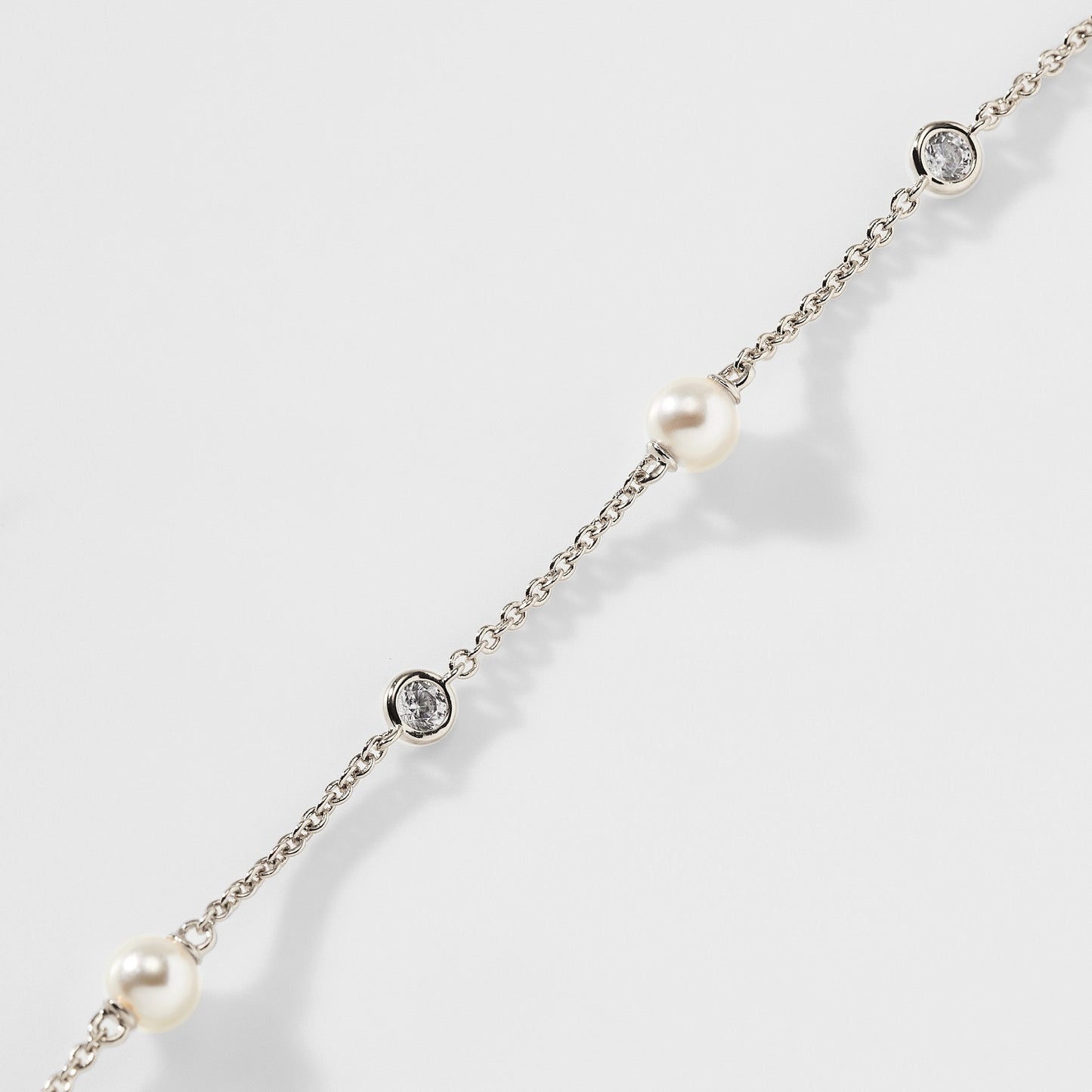 EMILIA PEARL AND CZ LINE BRACELET