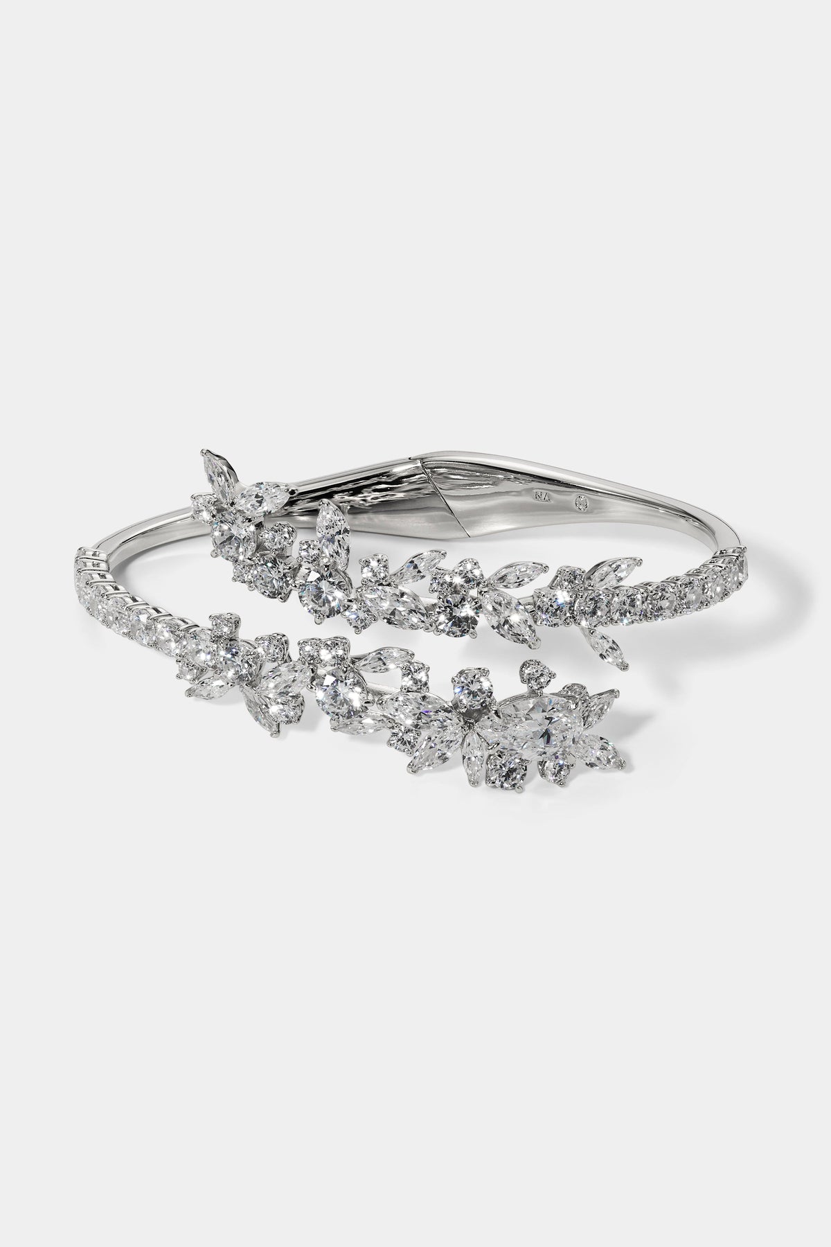 CANNES BOTTOM HINGE BRACELET IN RHODIUM PLATING