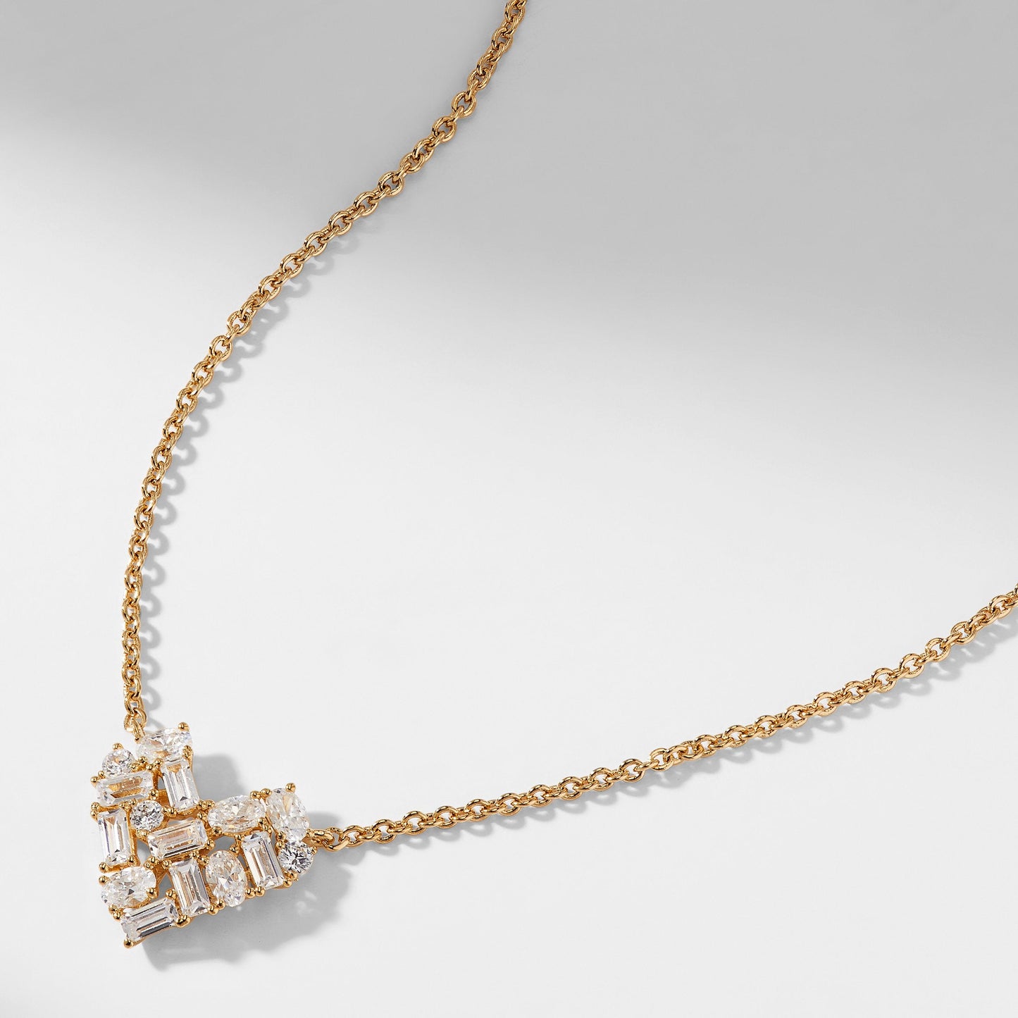 CLUSTER HEART NECKLACE