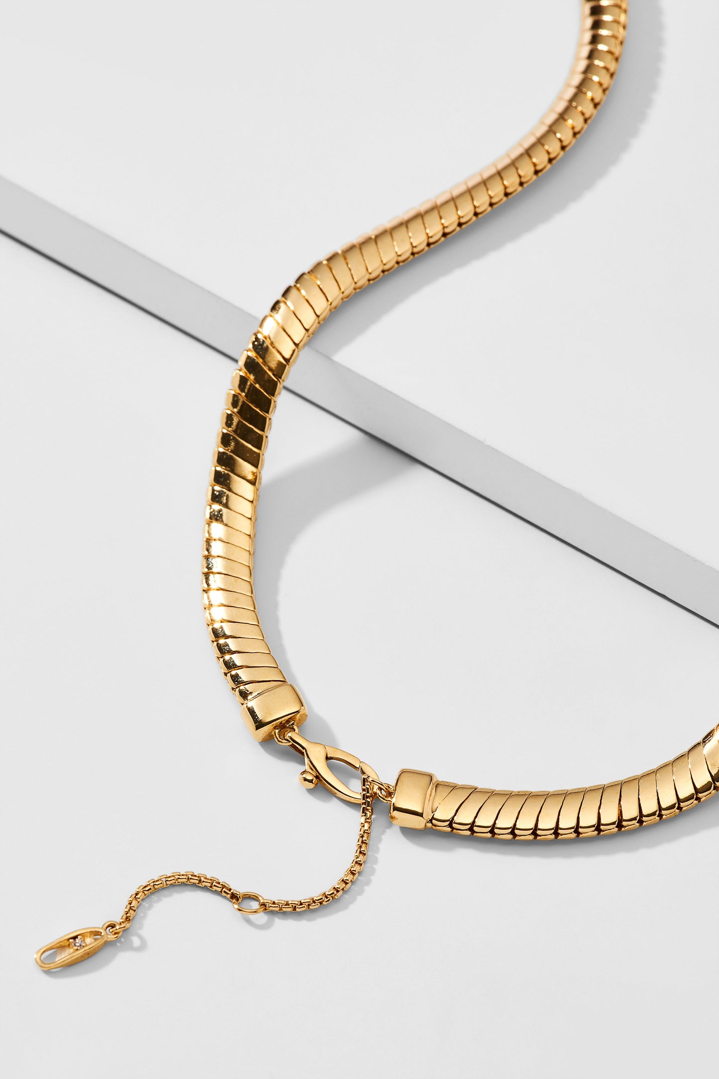 CLEO OMEGA CHAIN NECKLACE