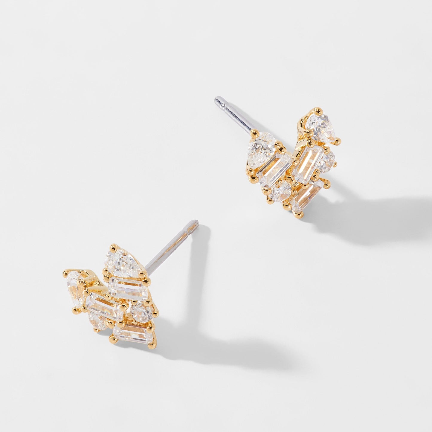 CLUSTER HEART STUD EARRINGS