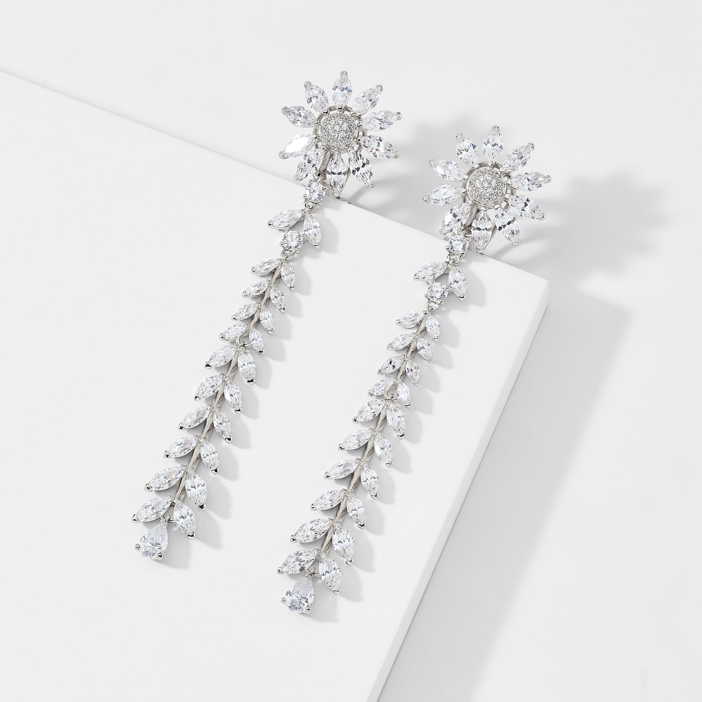 WILDFLOWER DAISY CZ LINEAR EARRINGS