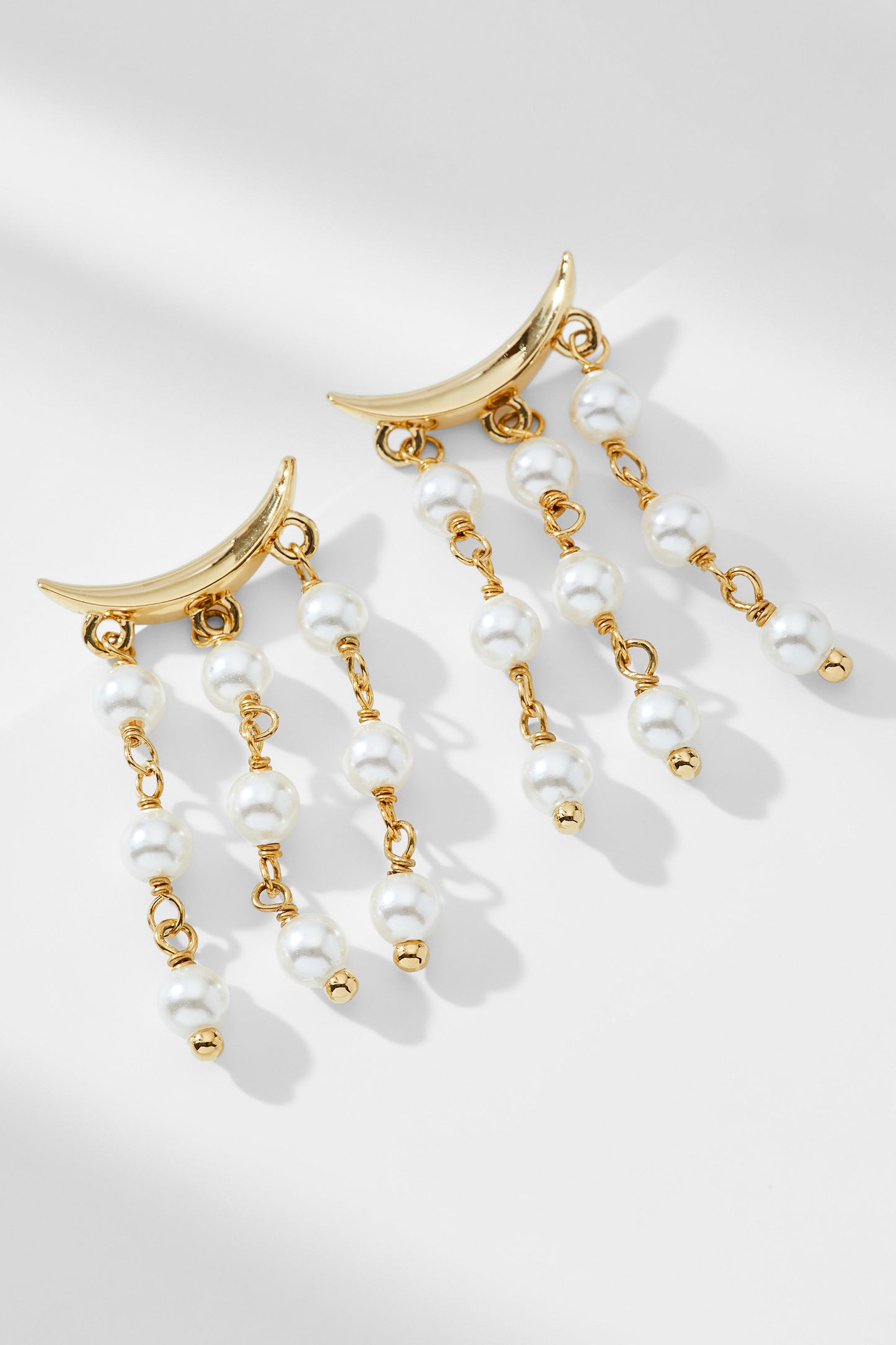 DOT DOT DOT PEARL FRINGE EARRINGS