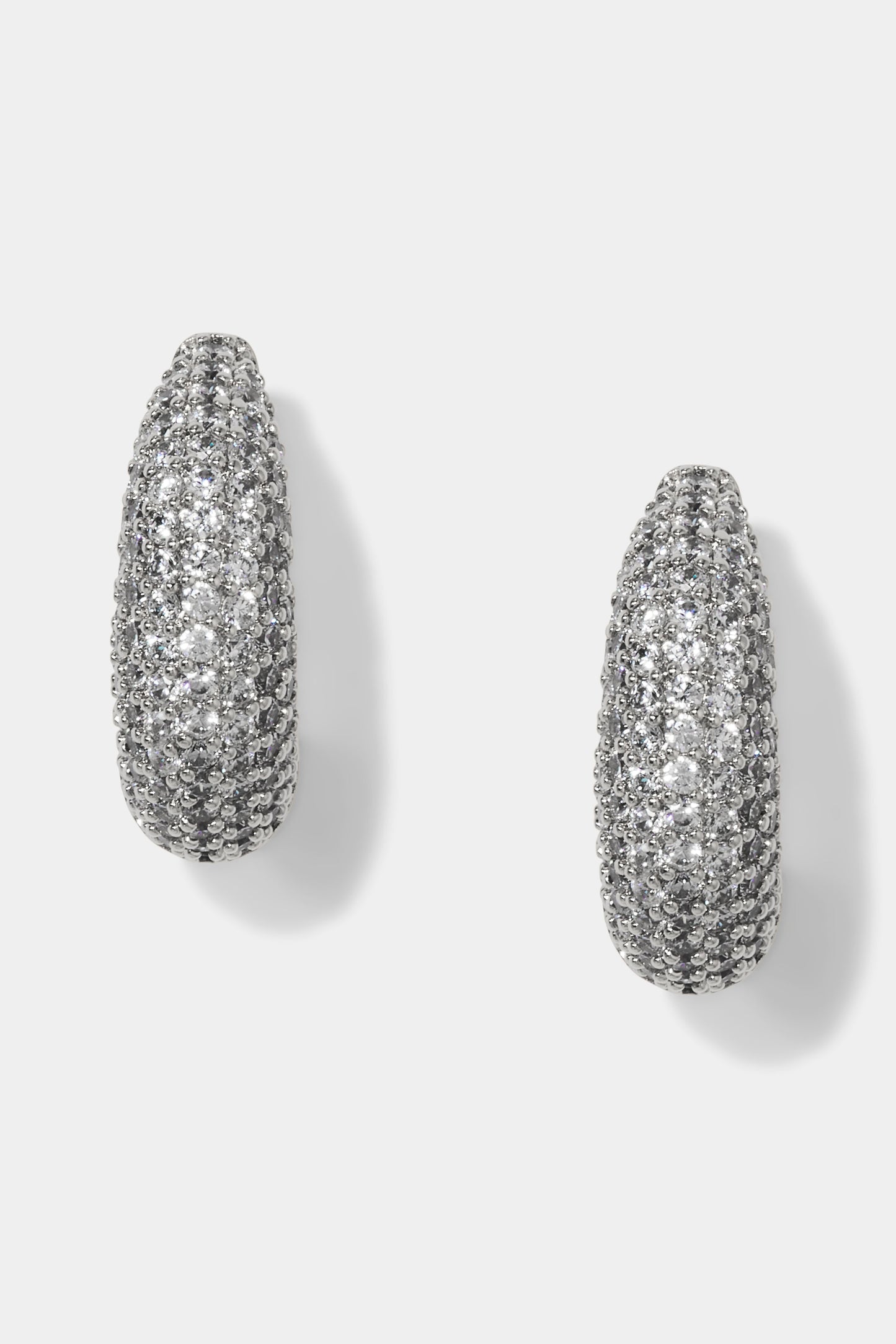 ALMA DOME J HOOP EARRINGS IN RHODIUM PLATING