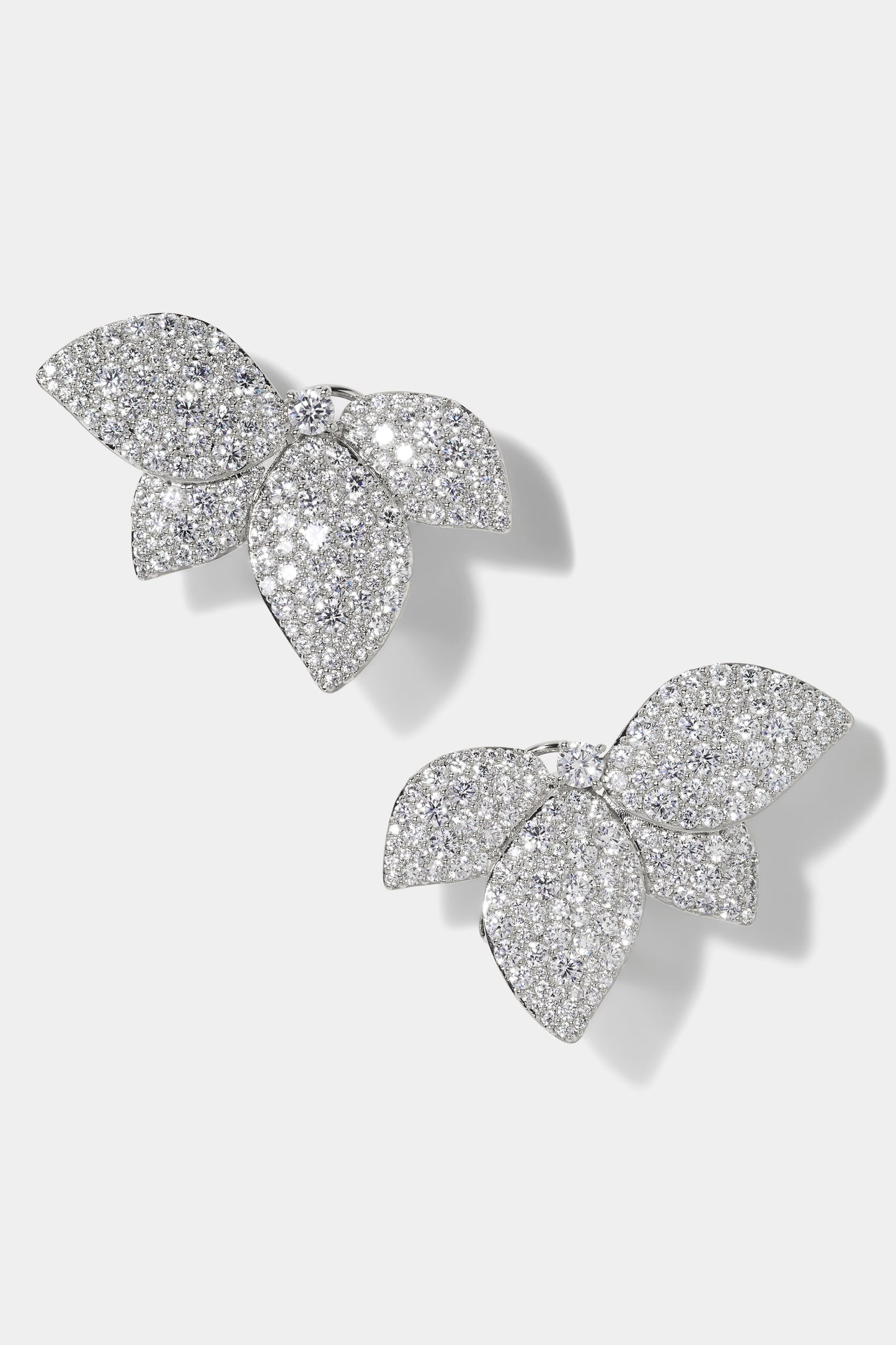 STARLET LEAF STUD EARRINGS IN RHODIUM PLATING
