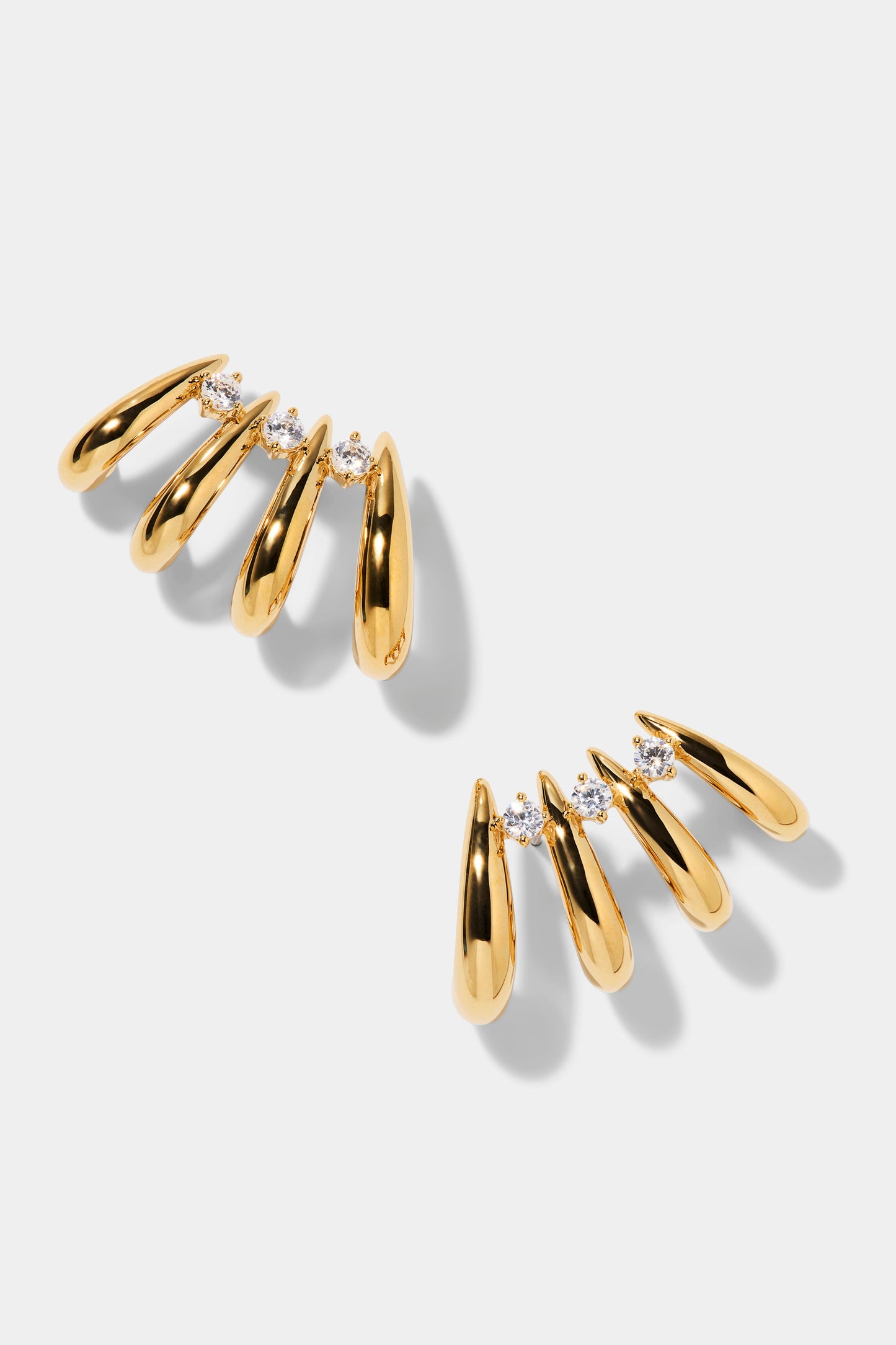 PISA MULTI HOOP CLIMBER EARRINGS IN GOLD PLATING. 