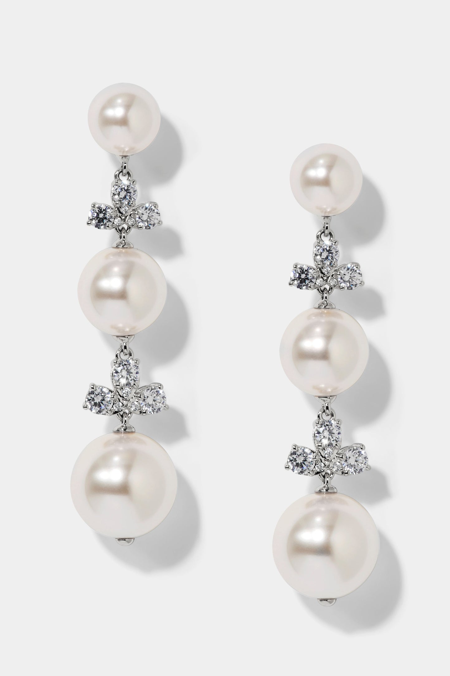 VENUS PEARL LINEAR EARRINGS