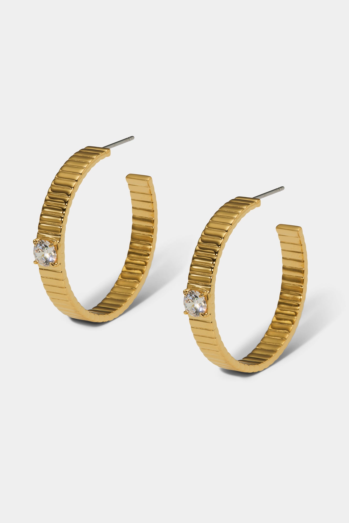 DELANCEY LARGE C HOOP EARRINGS IN GOLD PLATING