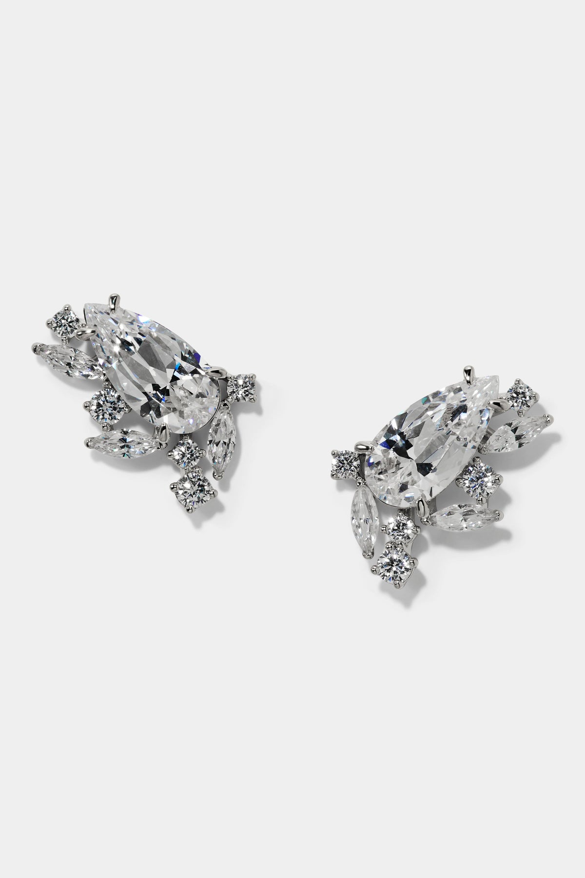 CANNES STUD EARRINGS IN RHODIUM PLATING