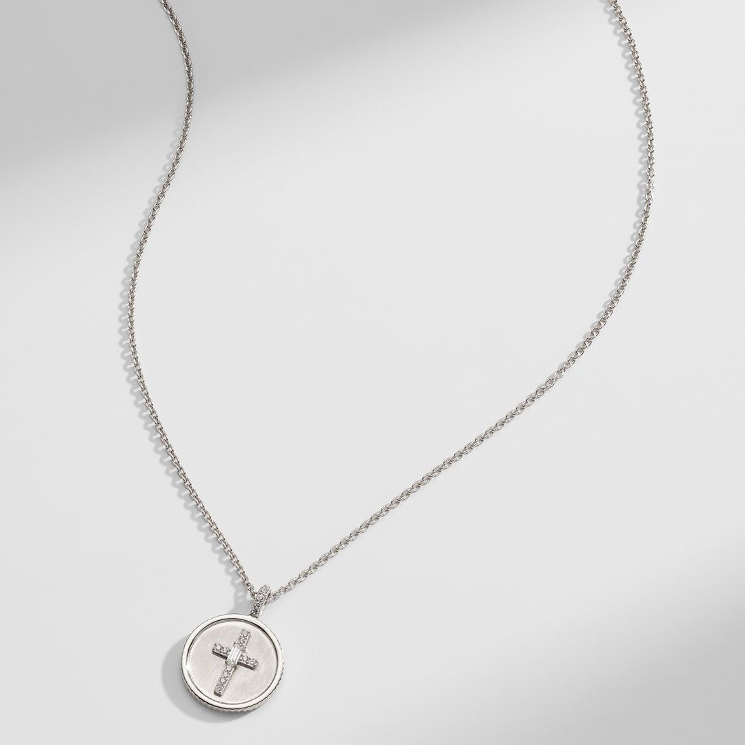 CROSS MEDALLION PENDANT NECKLACE