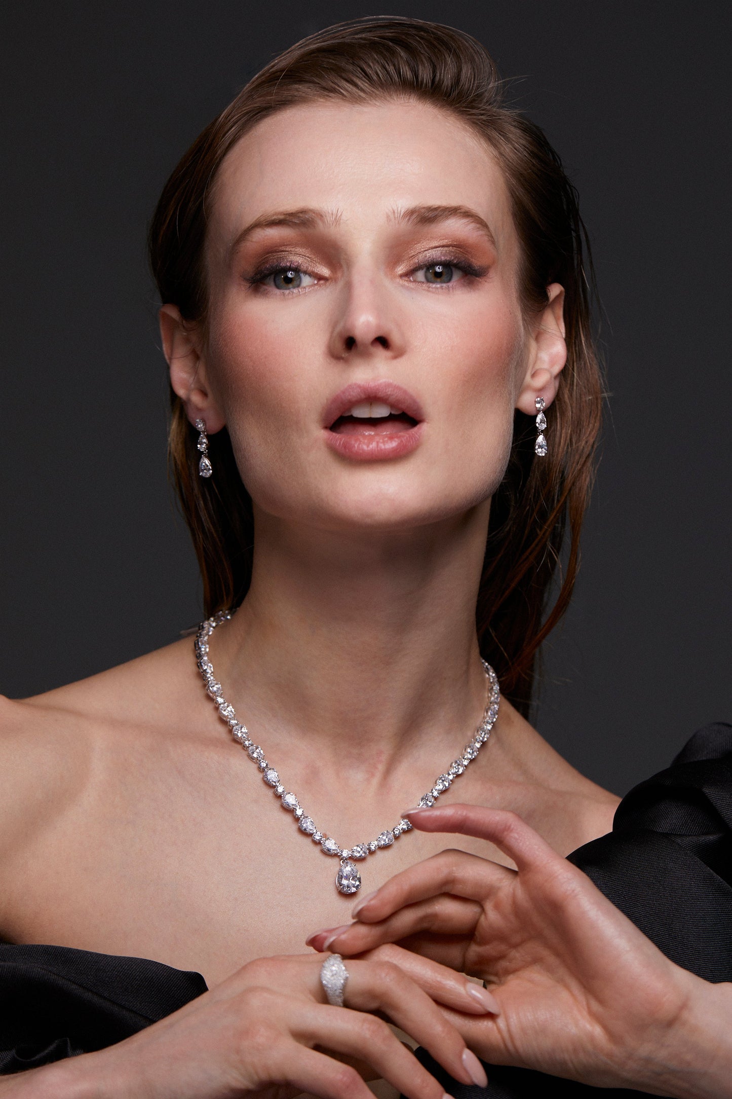 CHLOE PEAR DROP EARRINGS