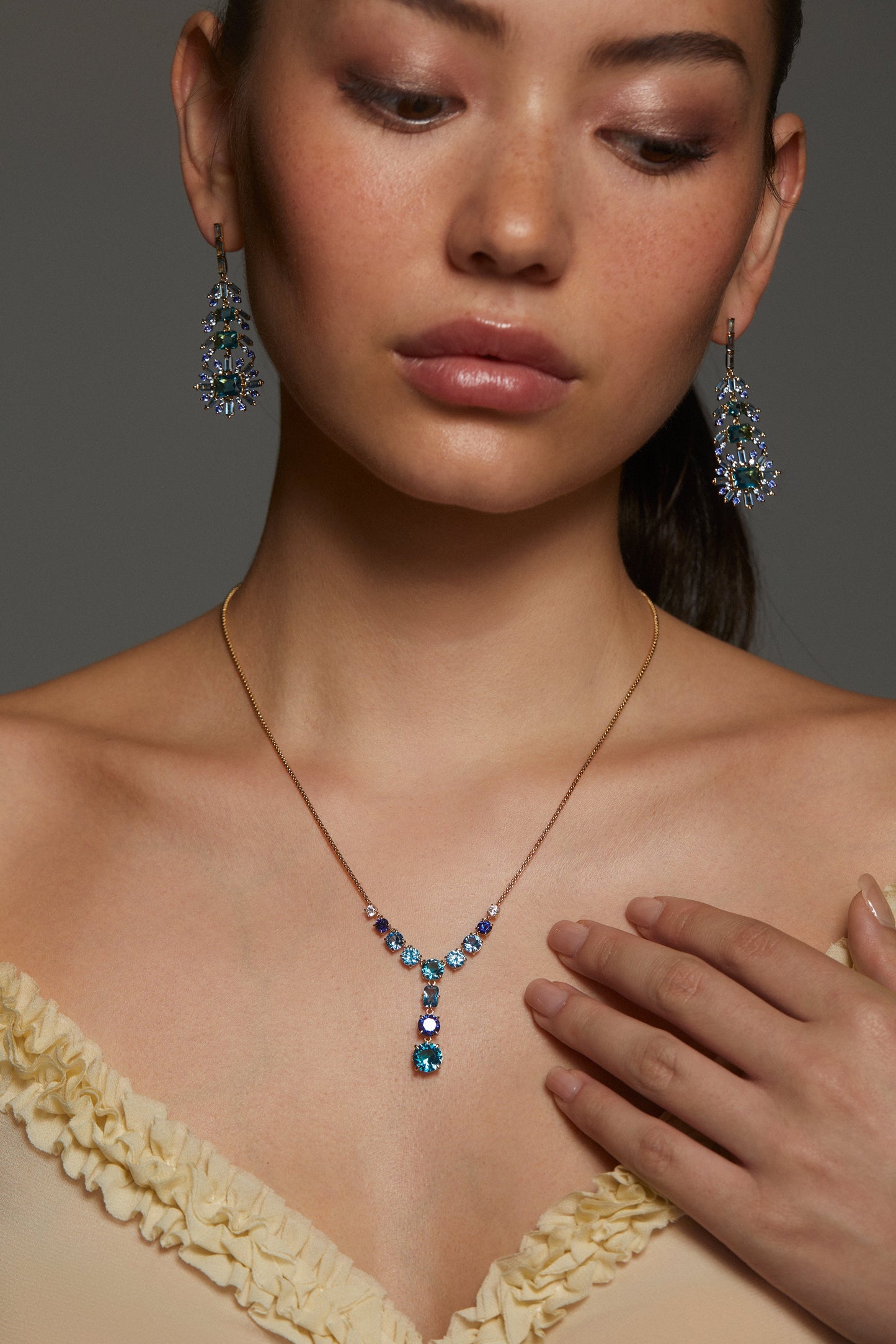 STELLAR MULTI STONE Y NECKLACE