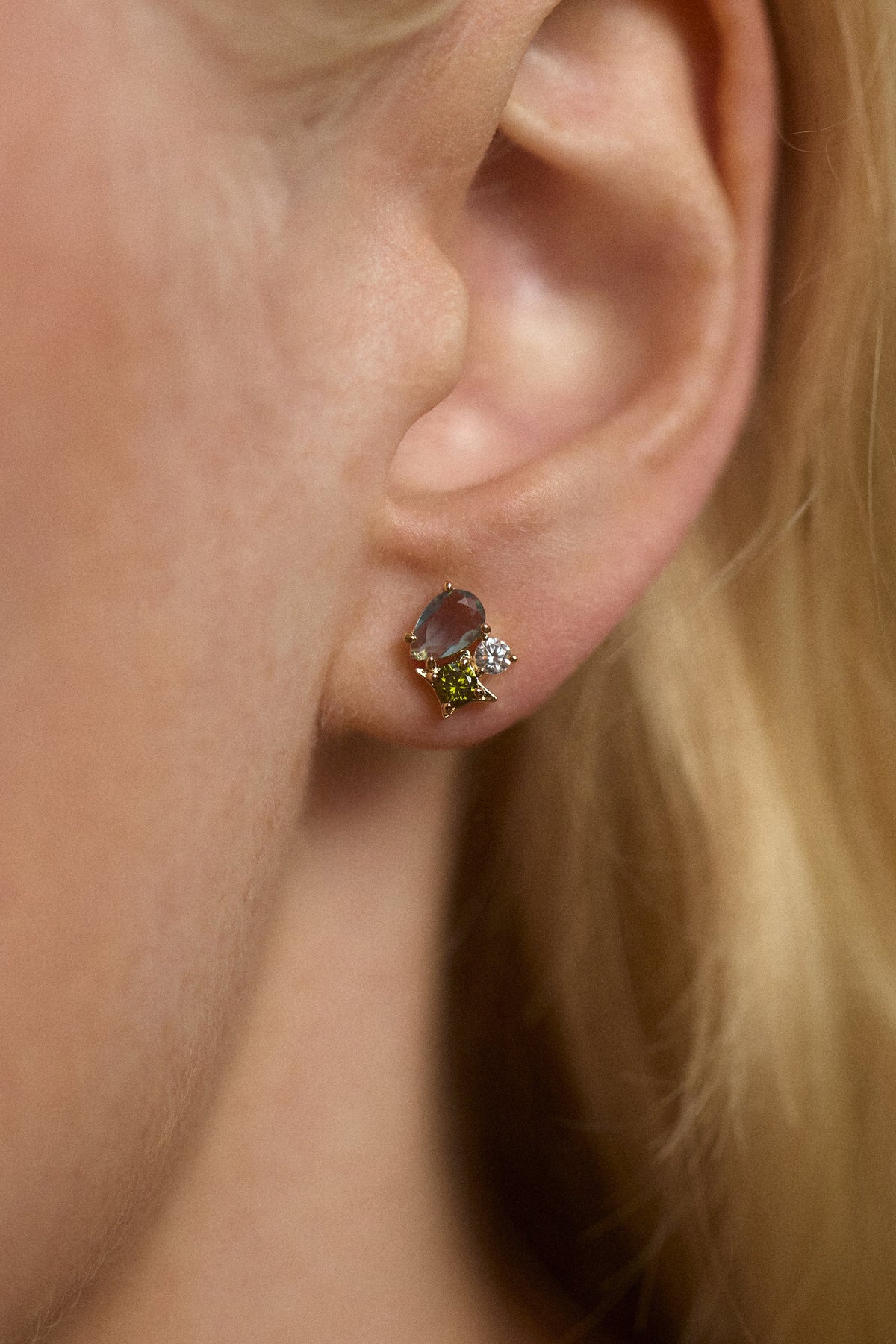 HERA MULTI COLOR SMALL CLUSTER EARRINGS