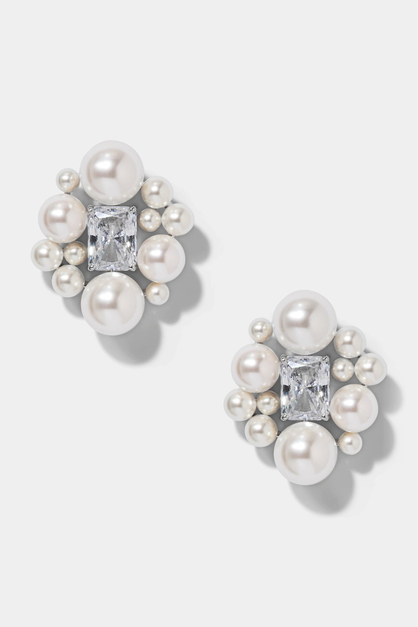 INGRID PEARL CLUSTER STUD EARRINGS IN RHODIUM PLATING