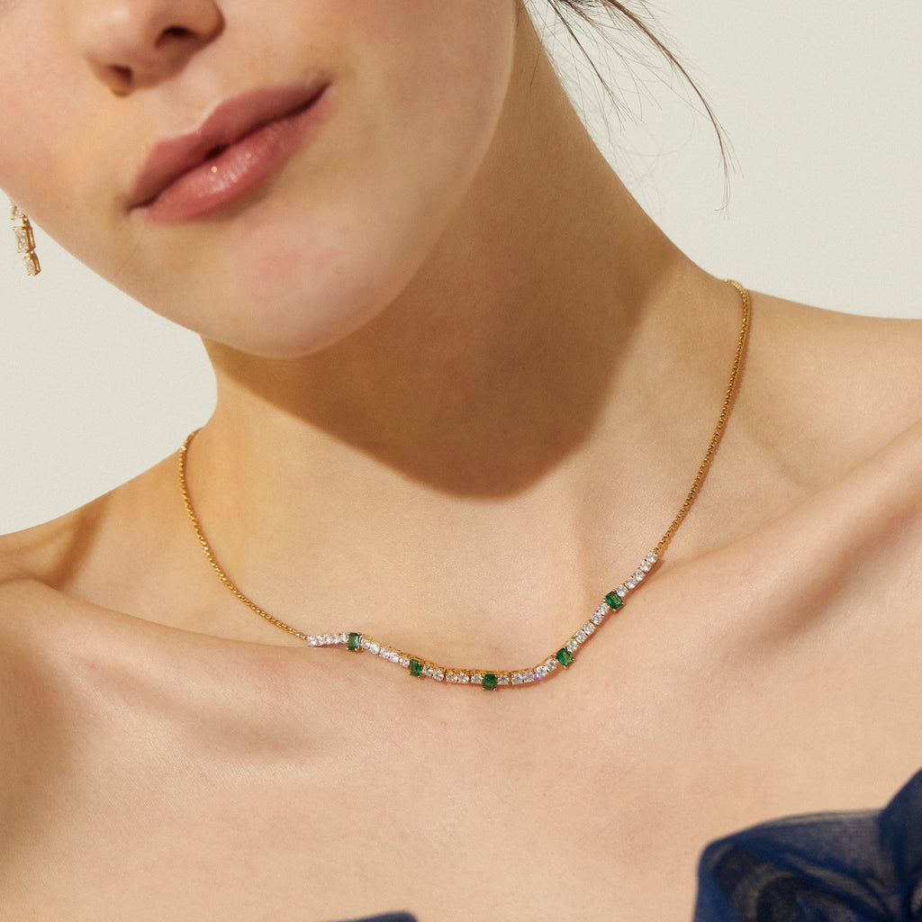 EMERALD ISLE GREEN FRONTAL NECKLACE