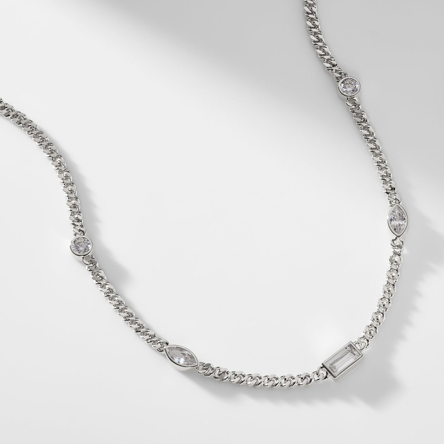 COCO CHAIN CHOKER NECKLACE
