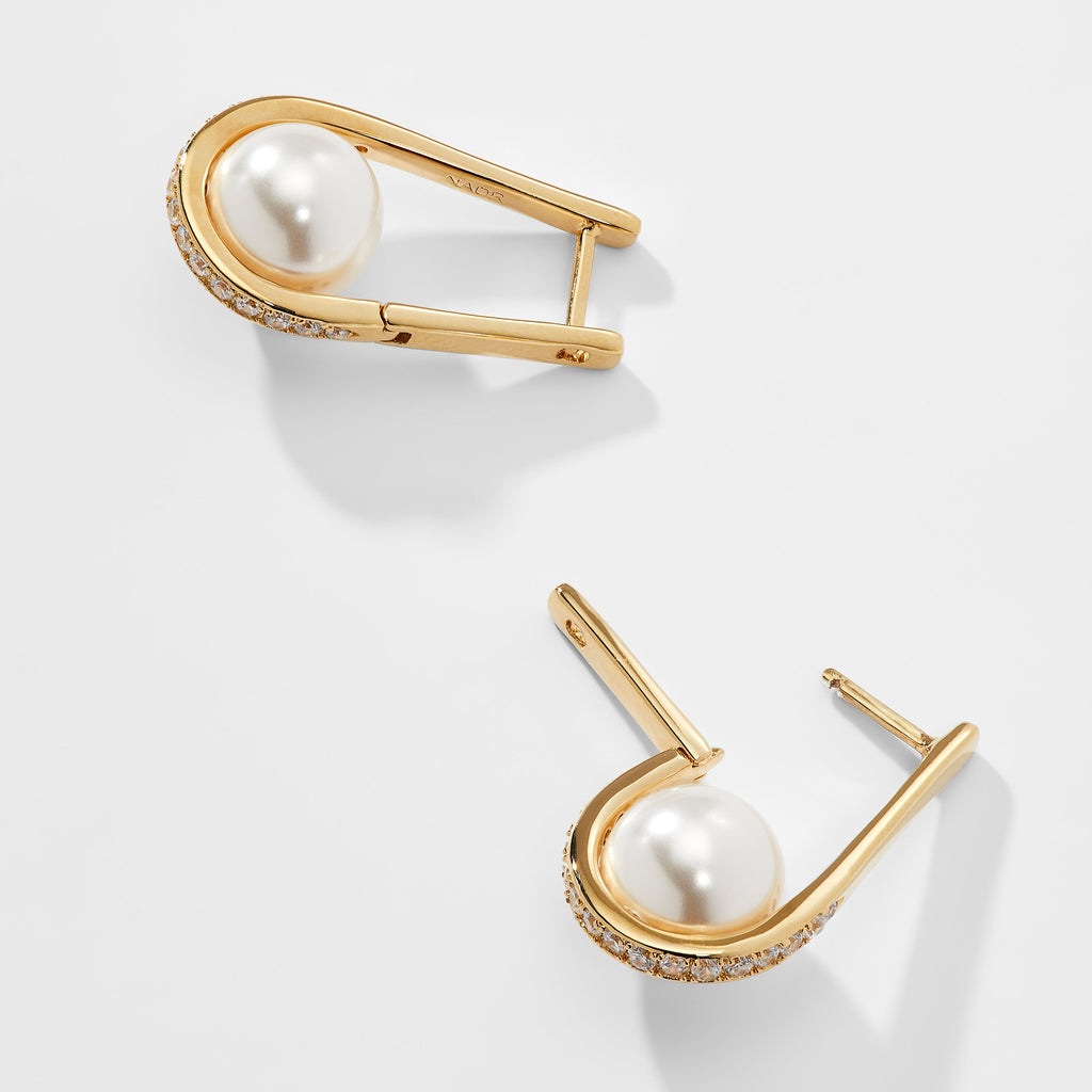 NECTAR PEARL HUGGIE EARRINGS