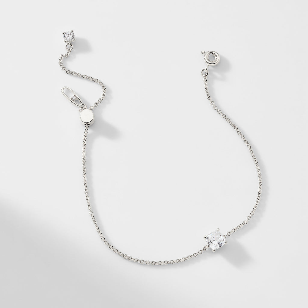MODERN LOVE SMALL CUSHION LINE BRACELET